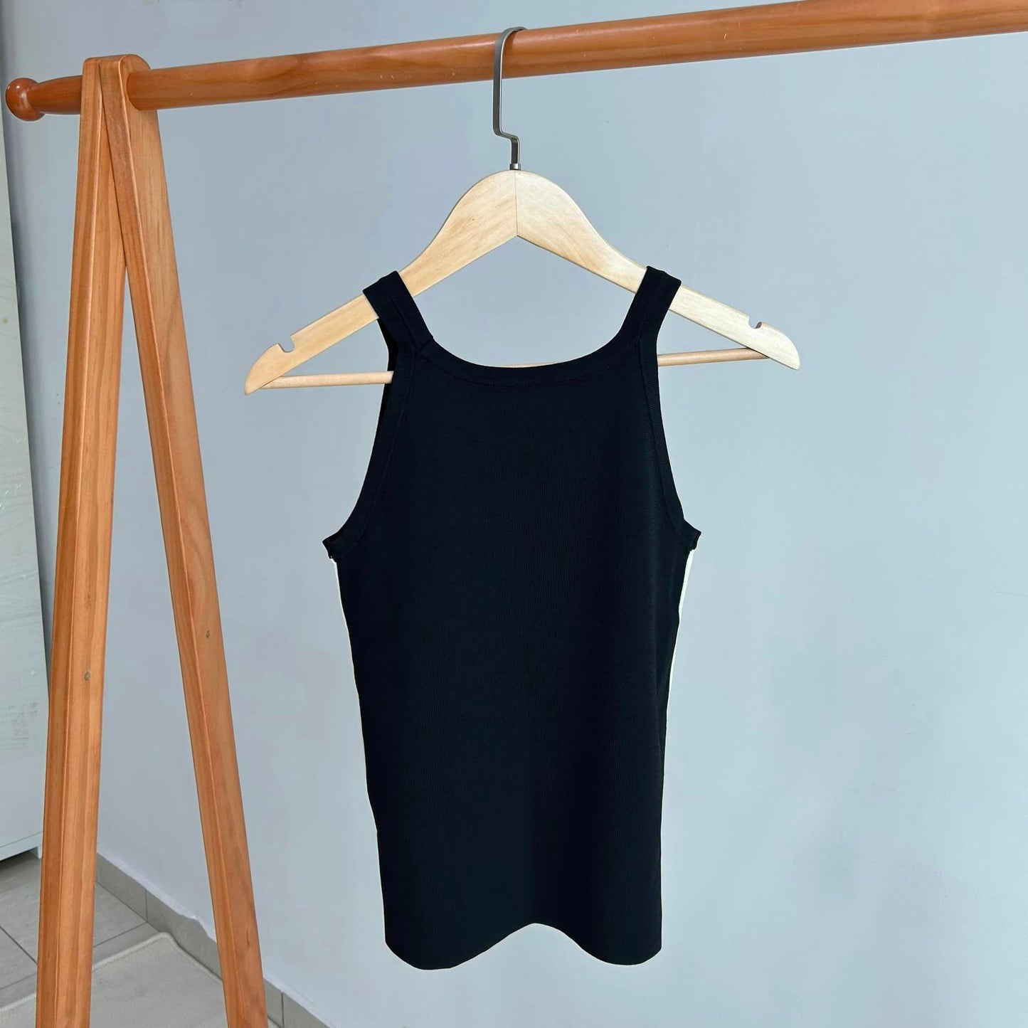 C822 Assorted Halter Neck Sleeveless Tank Top