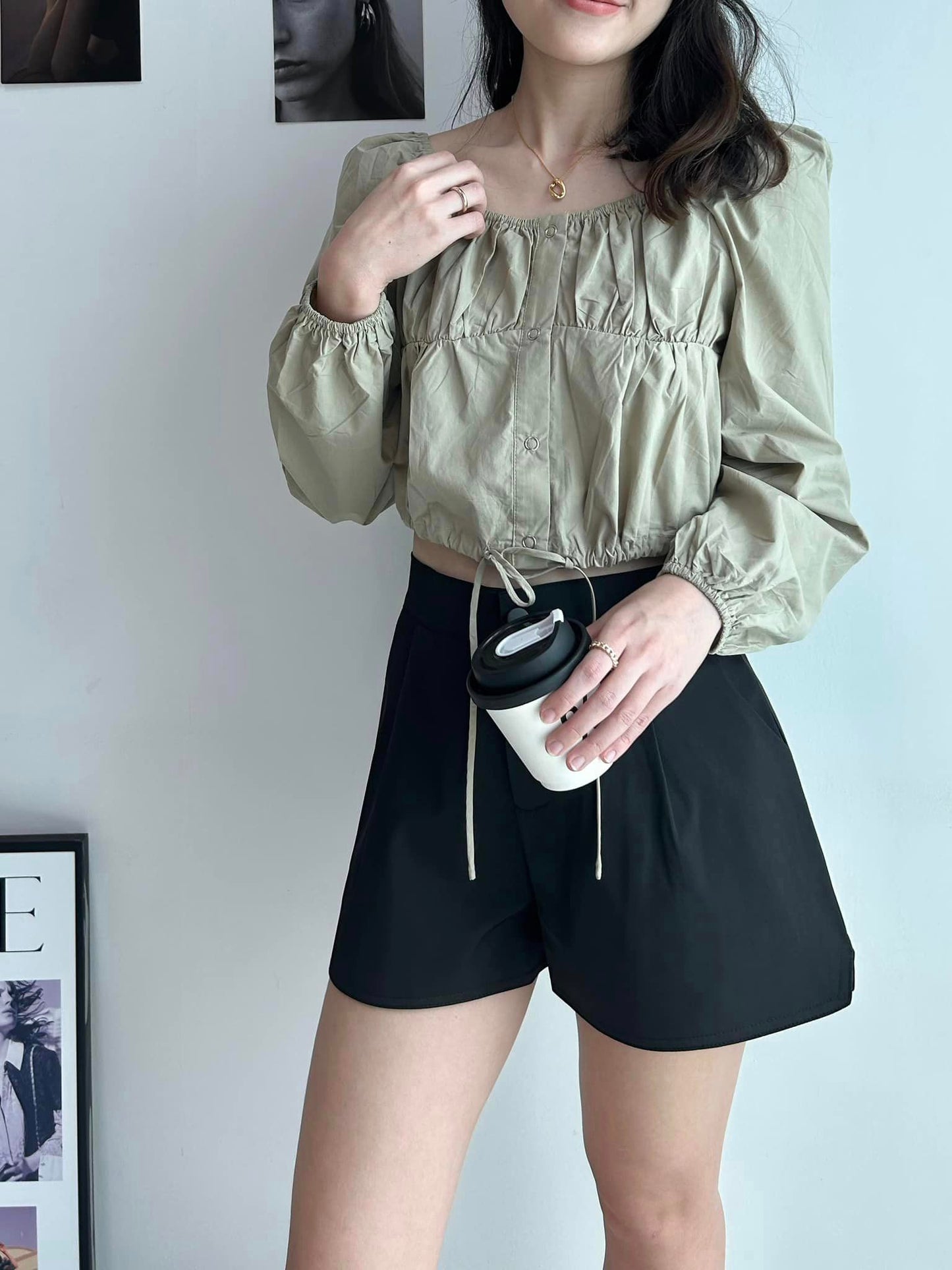 C821 Drawstring Cargo Long-sleeve Crop Top