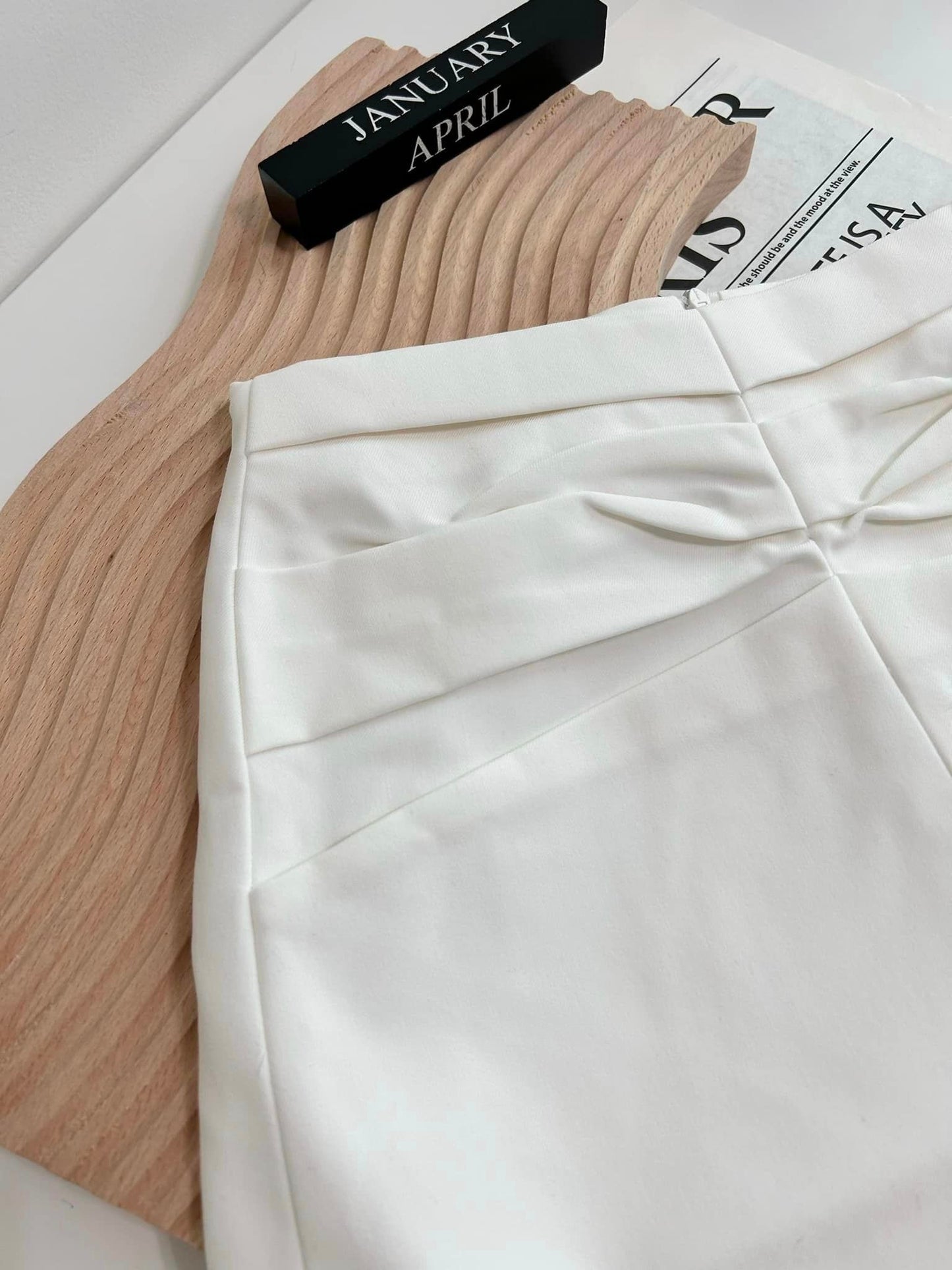 C102 High waist Draped White Skirt