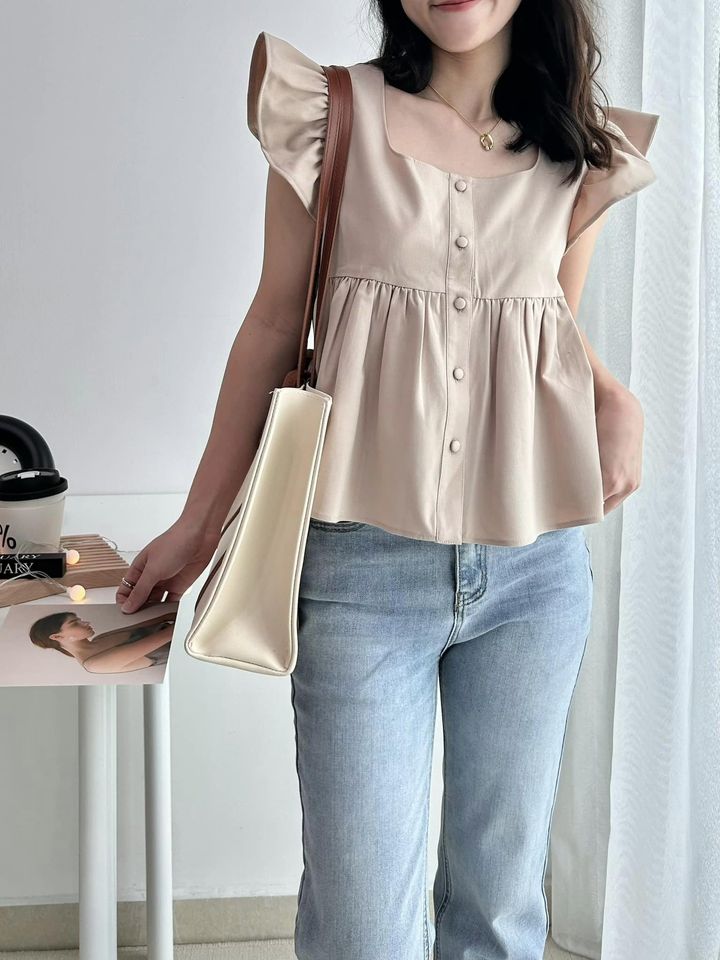 C101 Square Collar Flutter Pleated Blouse