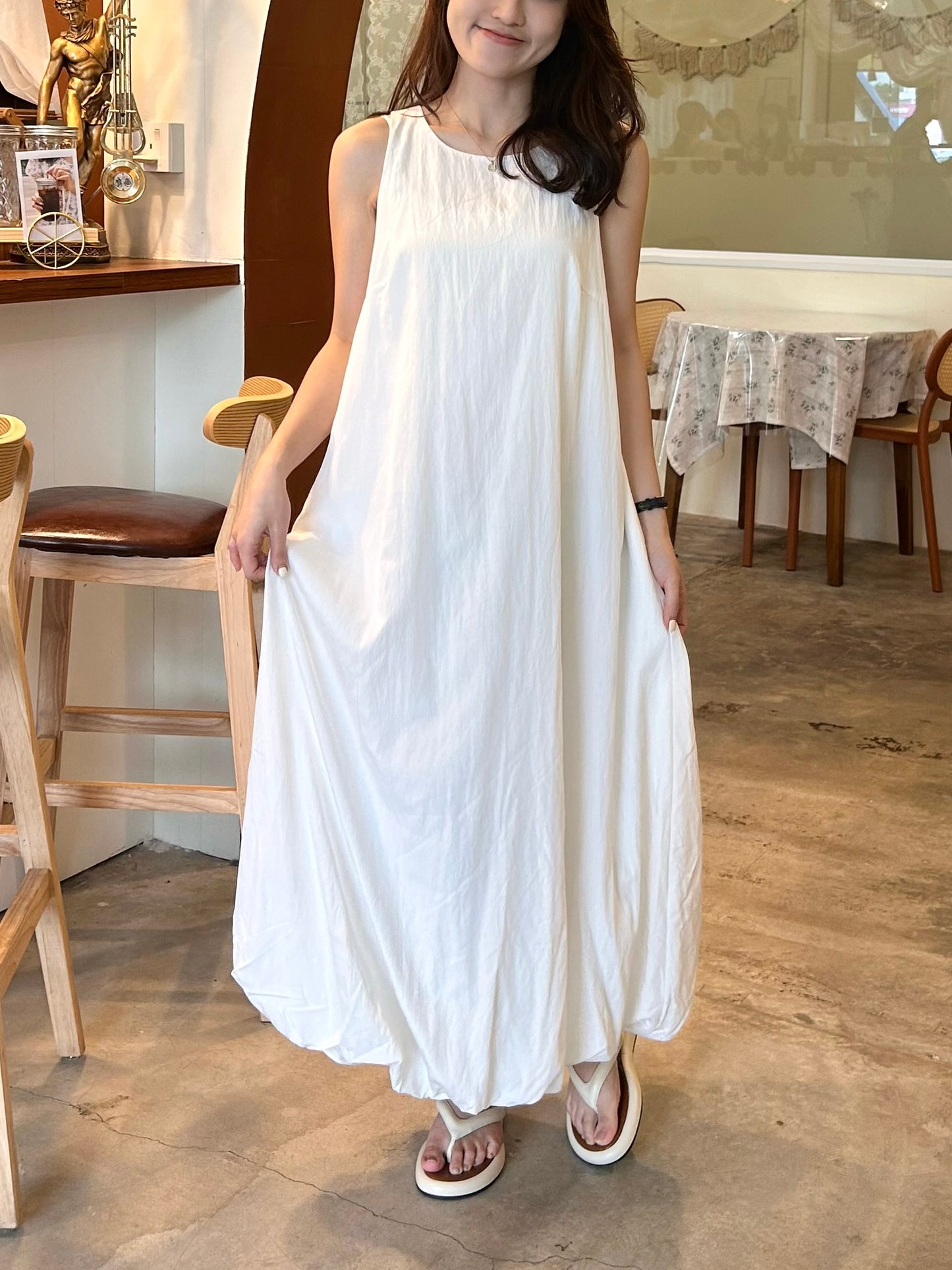 C155 Sleeveless Puffy Long Dress