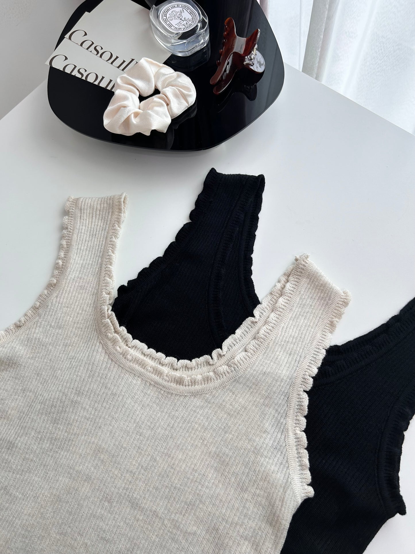 C142 Ruffle Sleeveless Knit Tank